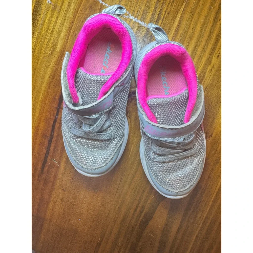 Skechers Girls Silver Pink Shimmer Sneakers SN 302885N Size 7 Toddler